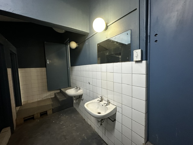 To Let Commercial Property for Rent in Paarden Eiland Western Cape